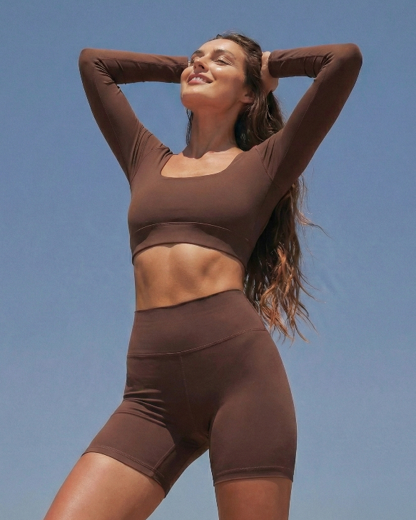 Round Long Sleeve Crop Top